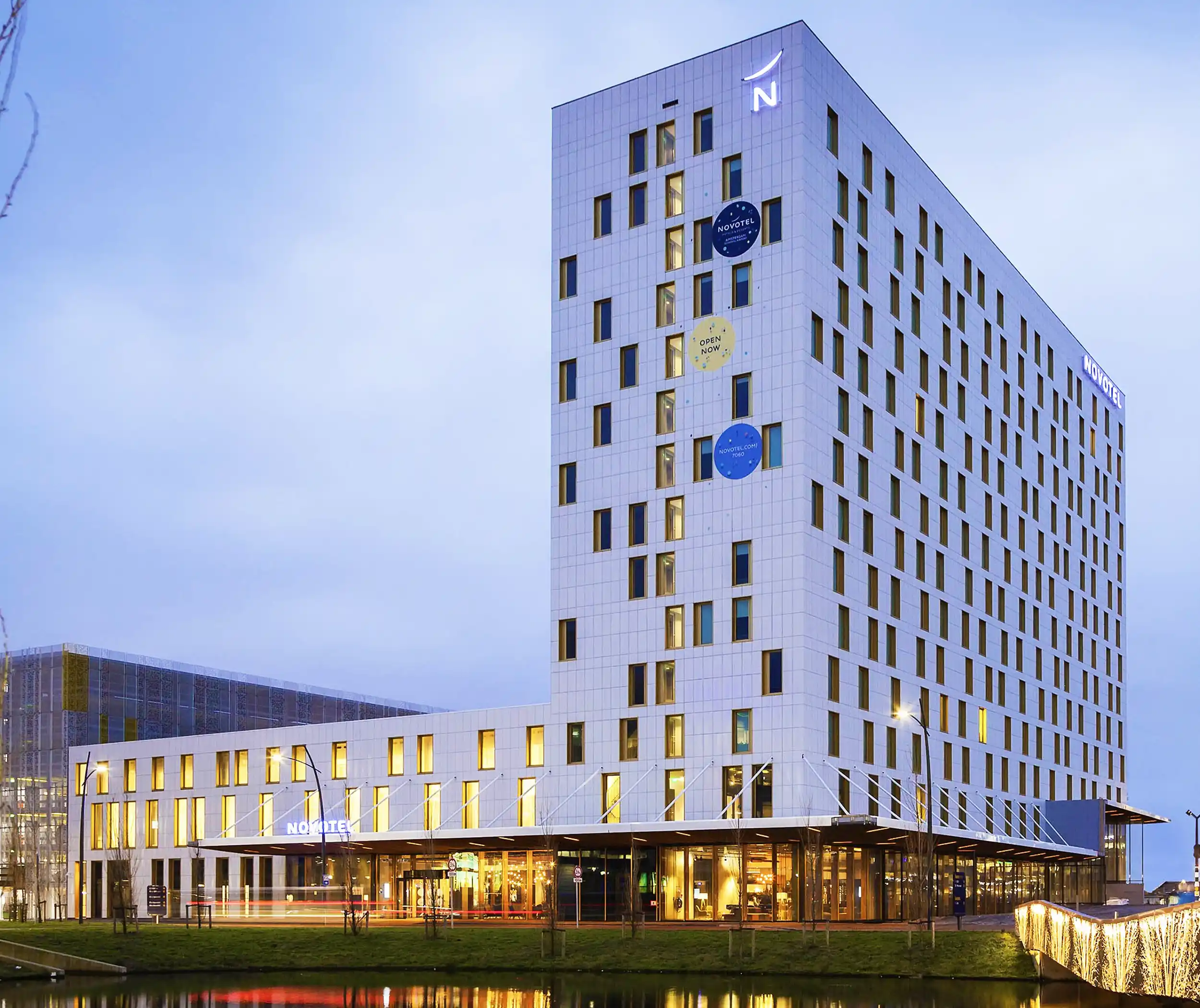 https://www.expodisplayservice.com/wp-content/uploads/2024/01/Hotel-Novotel-Amsterdam.webp